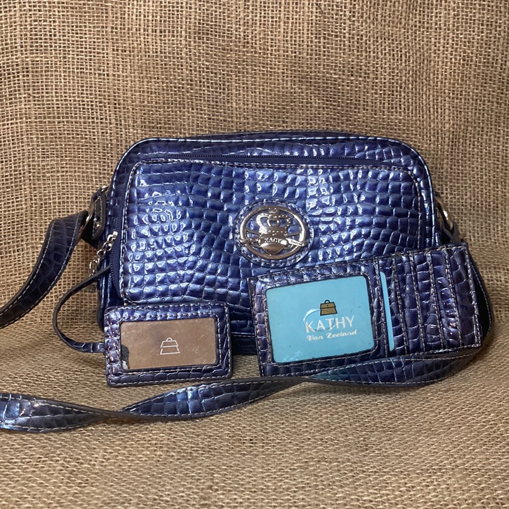 Blue Kathy Von Zeeland purse with lots of pockets!